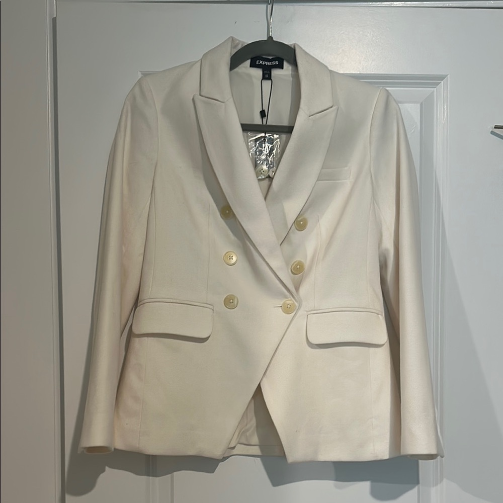 NWT Express Cream/Ivory Tailored Blazer